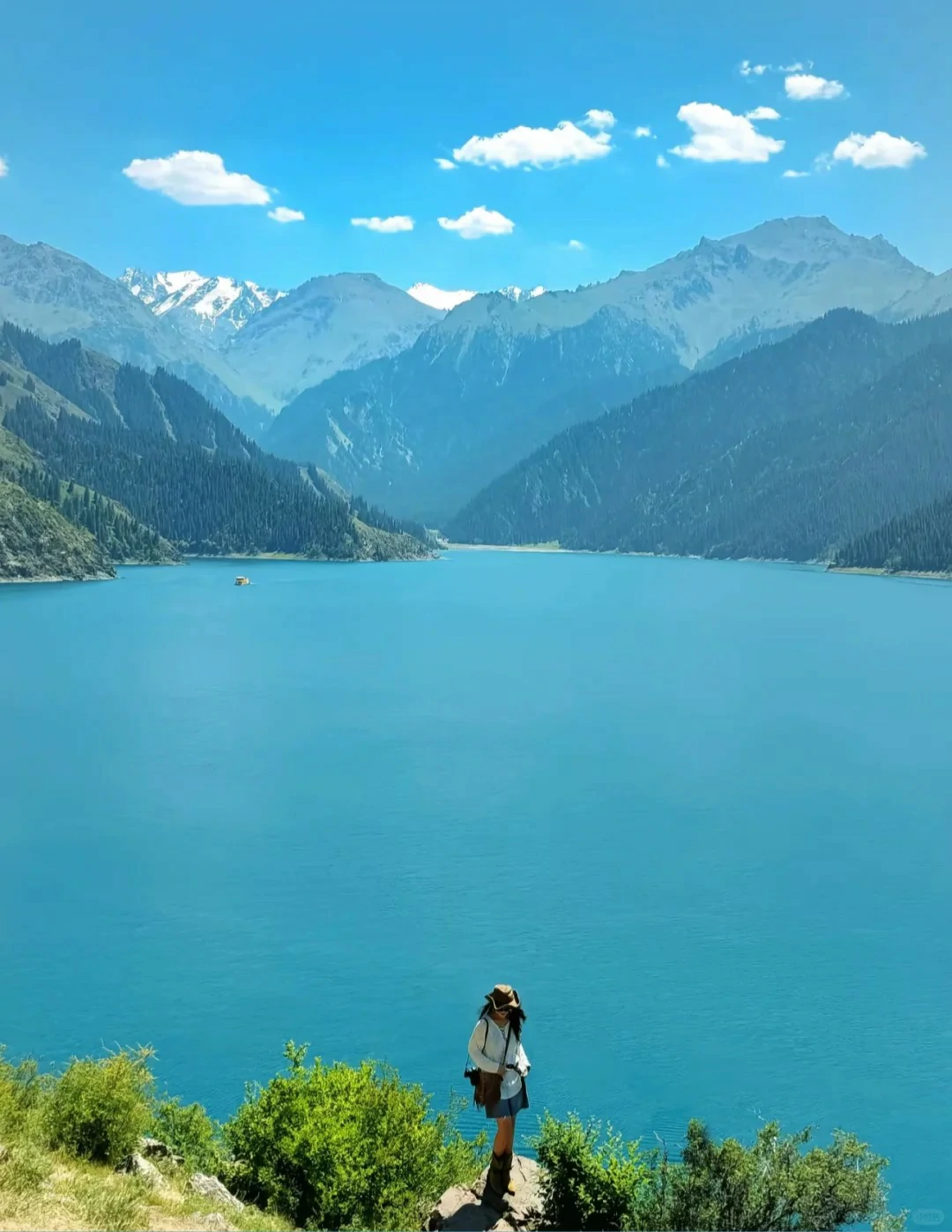 天山天池美景